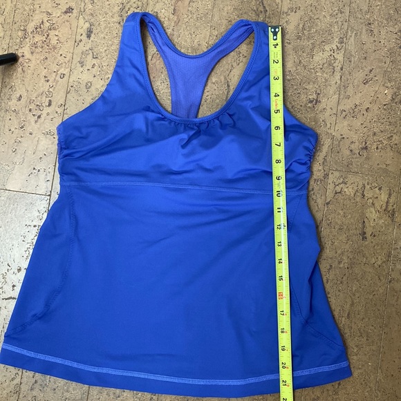 Lululemon tank top - Picture 10 of 17